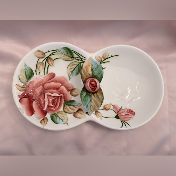 ESD JAPAN HAND PAINTED CERAMIC DOUBLE DISH WITH ROSE DECOR AND ROSE HANDLE - Picture 1 of 7